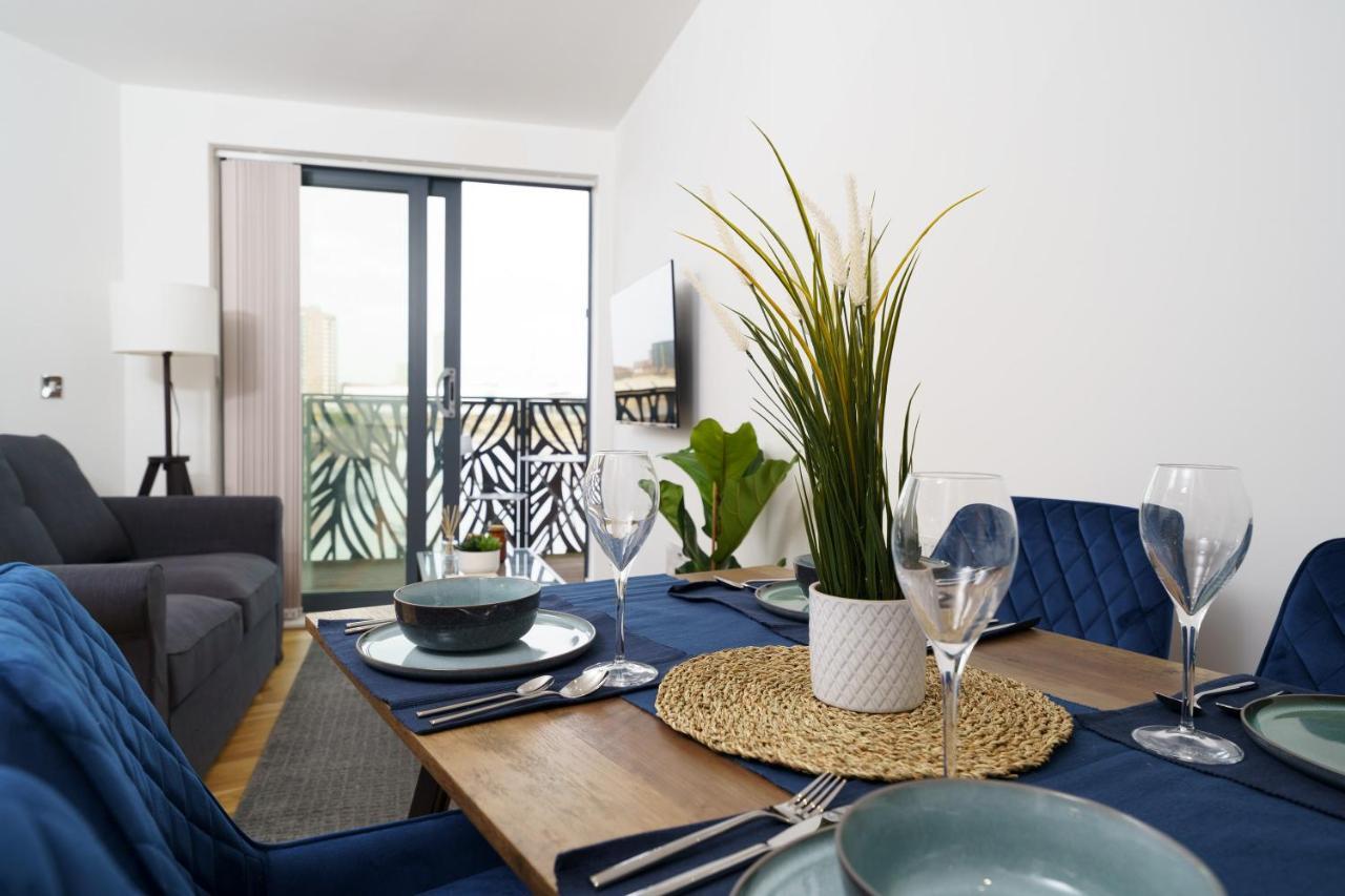 1 Bed Flat Near Canary Wharf, O2 Appartamento Londra Esterno foto