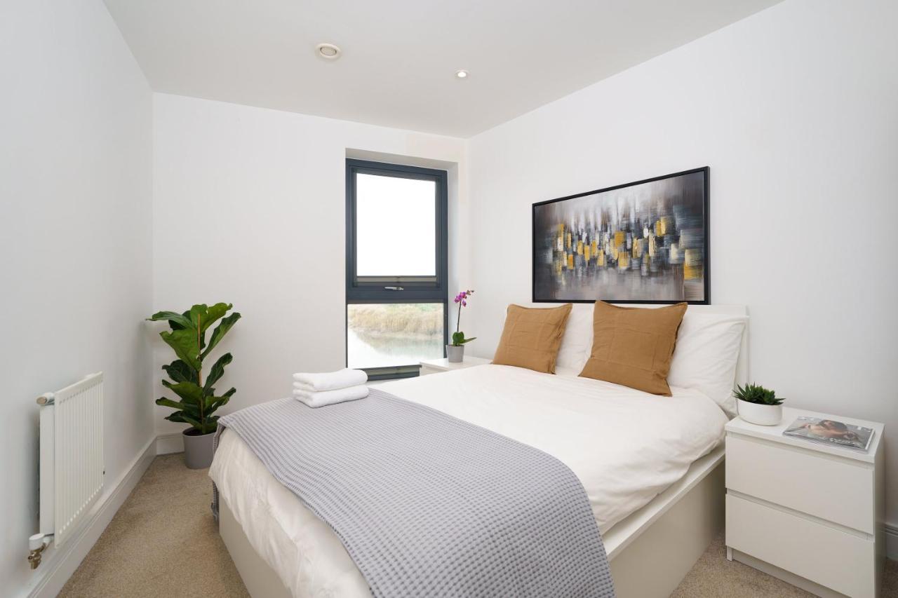 1 Bed Flat Near Canary Wharf, O2 Appartamento Londra Esterno foto