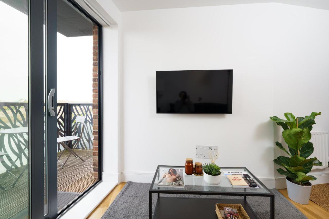 1 Bed Flat Near Canary Wharf, O2 Appartamento Londra Esterno foto